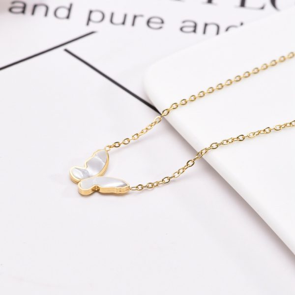 Mother of Pearl Butterfly Necklace goldcolor