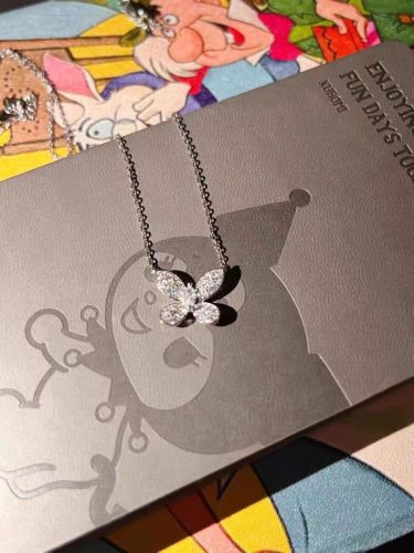 18K White Gold Sapphire Butterfly Pendant Necklaces photo review